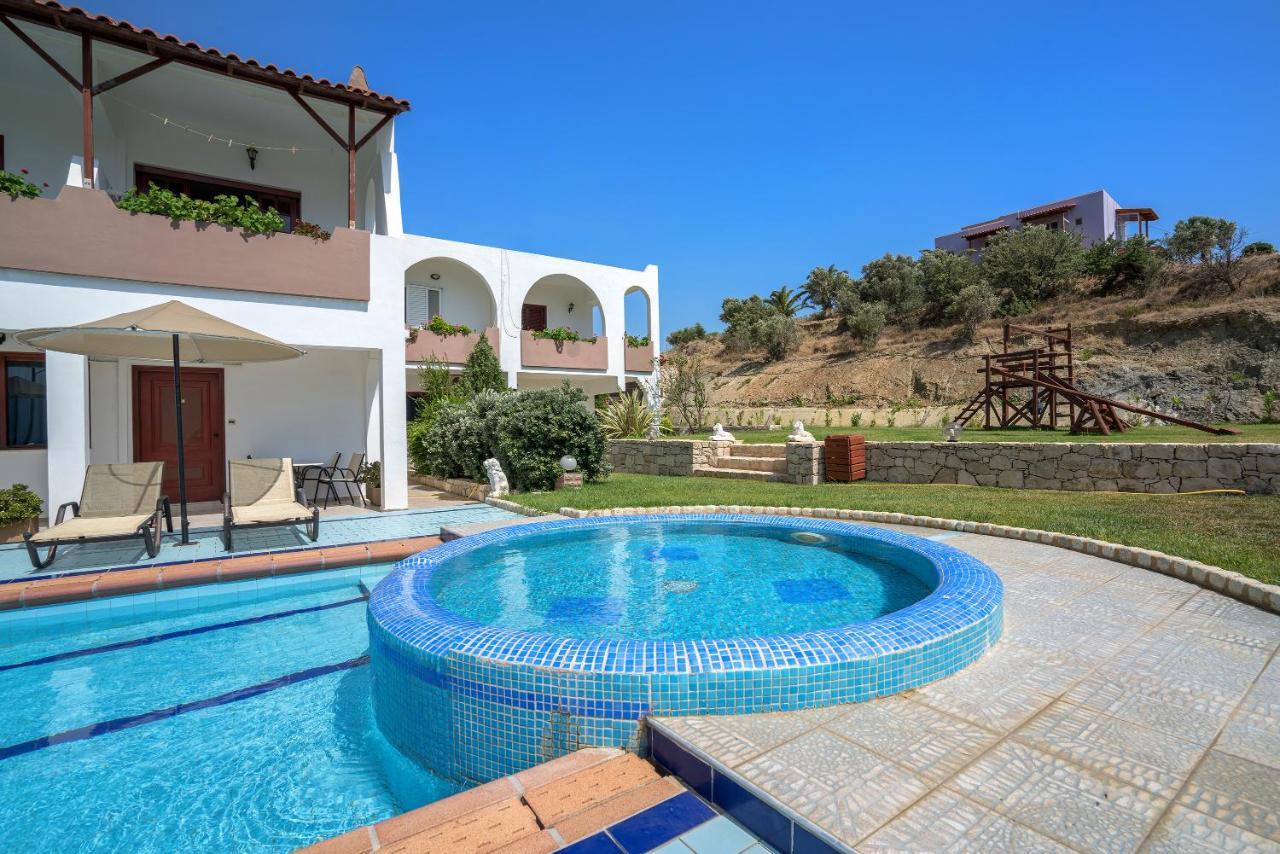 Anthos Apartments Plakias Bagian luar foto
