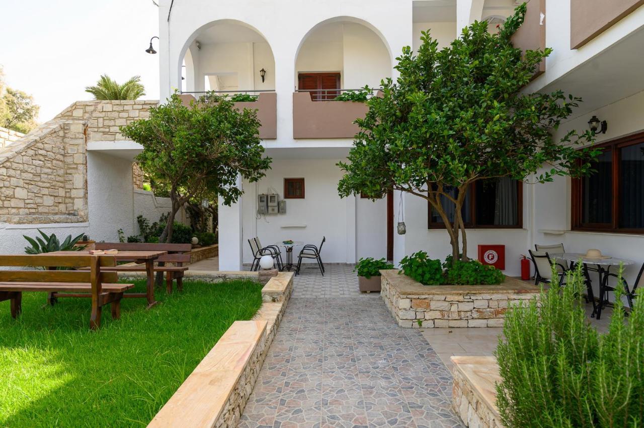 Anthos Apartments Plakias Bagian luar foto