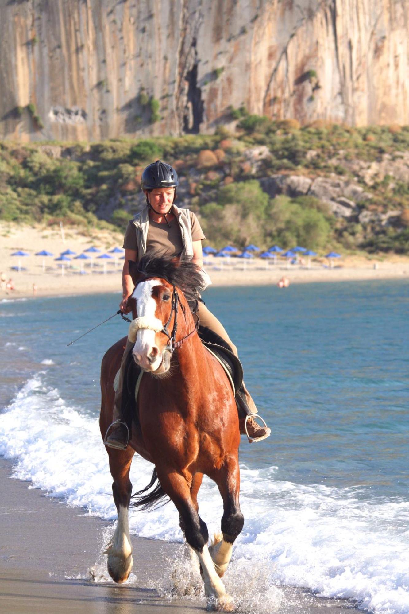 Anthos Apartments Plakias Bagian luar foto